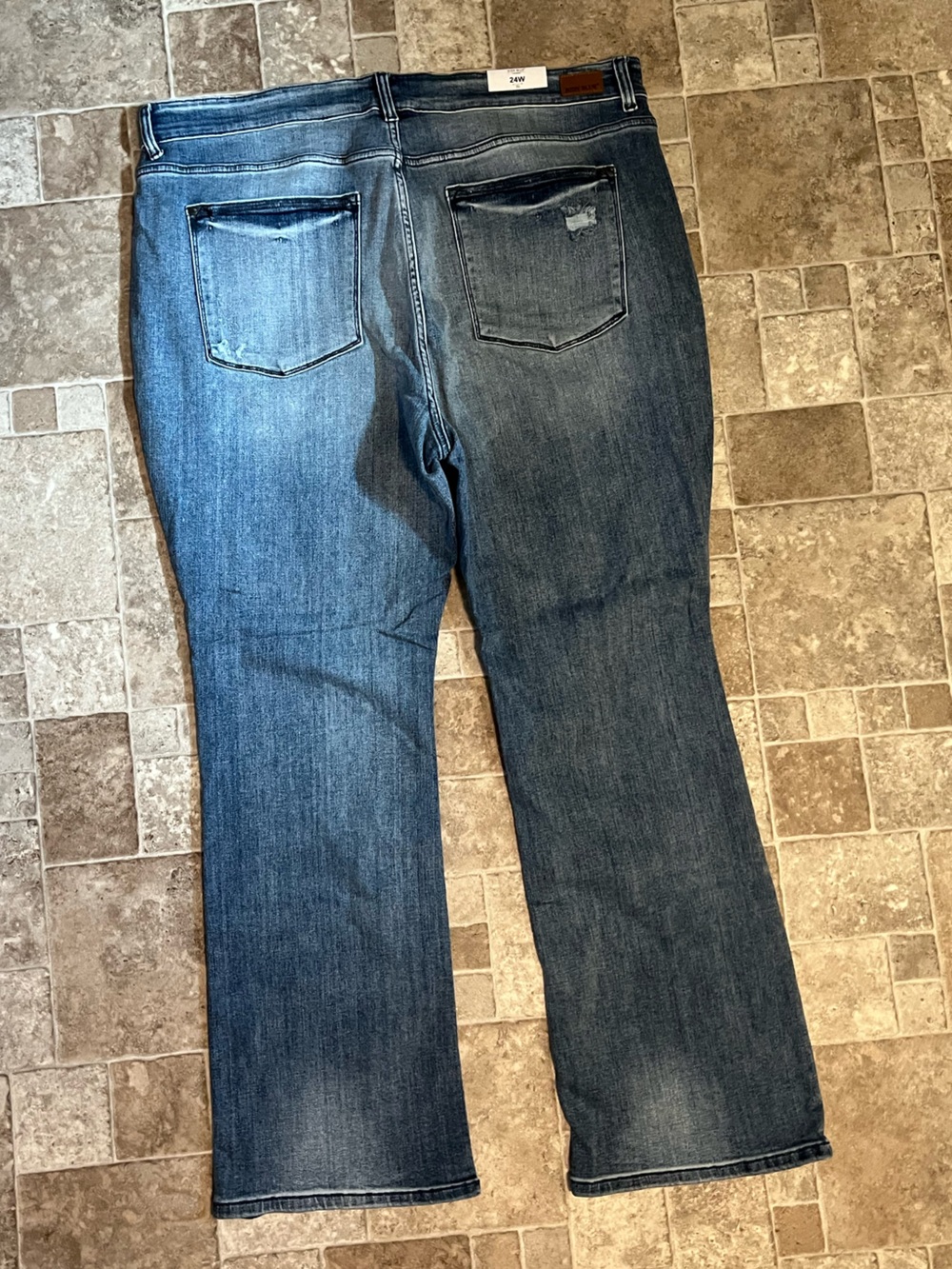 NWT 24W Judy Blue Distressed High Waist Boot Cut Jeans - Picture 3 of 3